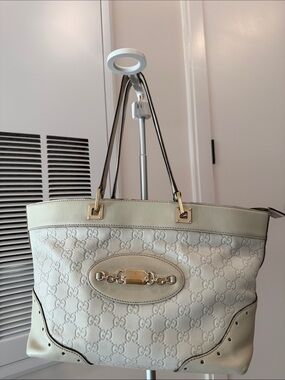 Gucci CreamLeather Guccissima Tote White Gold Chain Plaque with COA